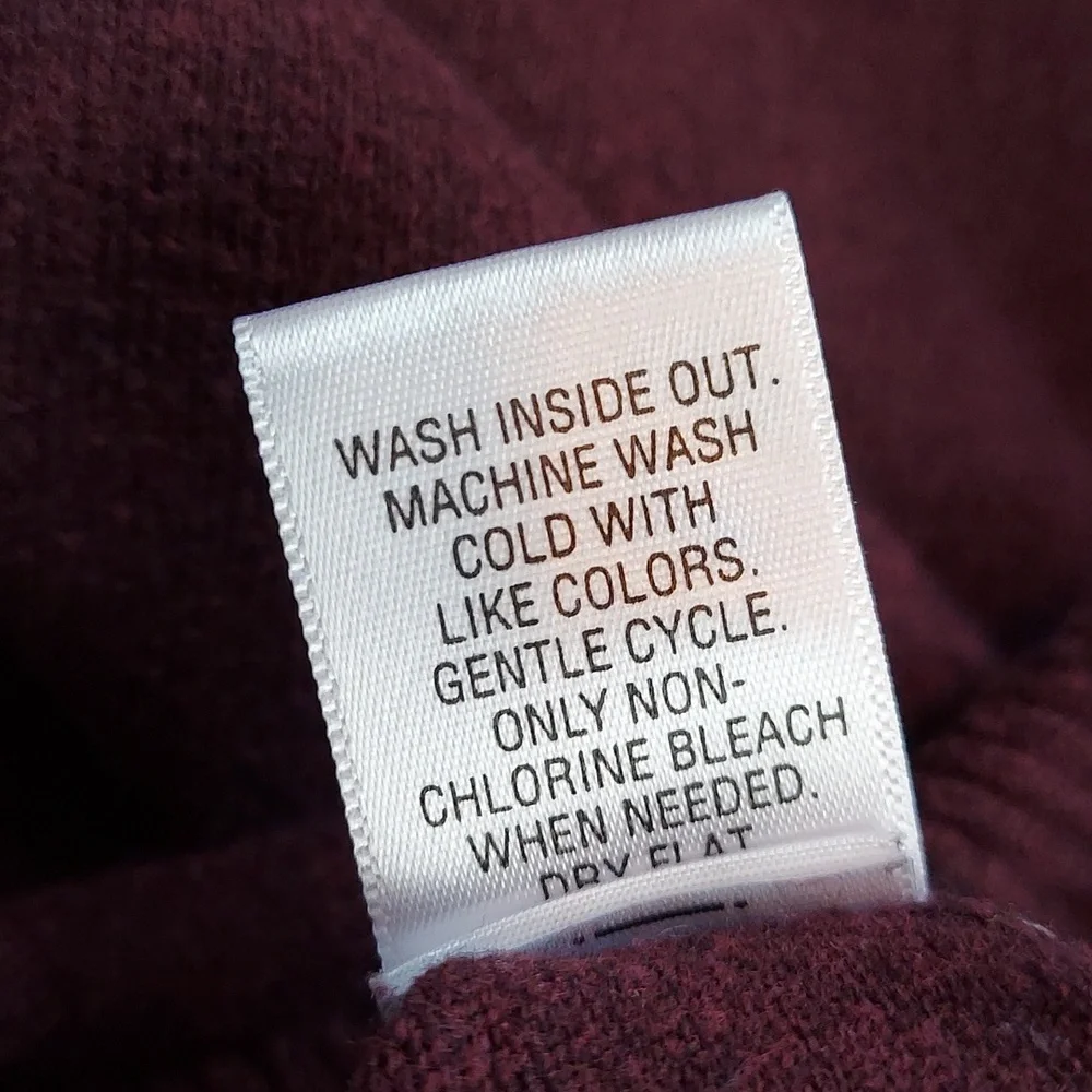Sonoma Men's V-Neck Soft Sweater in Deep Burgundy, Size Large, Like New▪︎